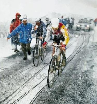 2 renners in sneeuw gavia 1988