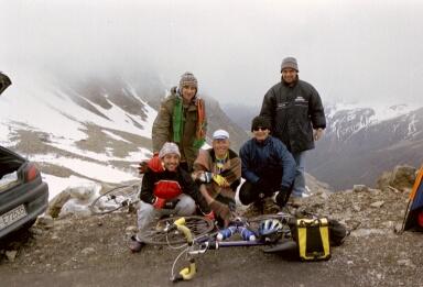 Groepsfoto Arie NL, Rafael (Oost), 3 Italianen uit Serle/Bergamo